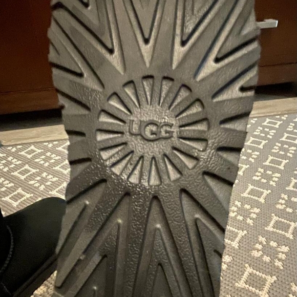 Black Ugg Boots - Picture 11 of 12